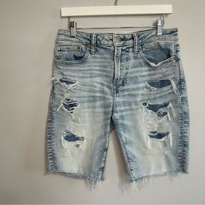 American Eagle Outfitters Light Blue Distressed Raw Hem Denim Shorts Men’s 30